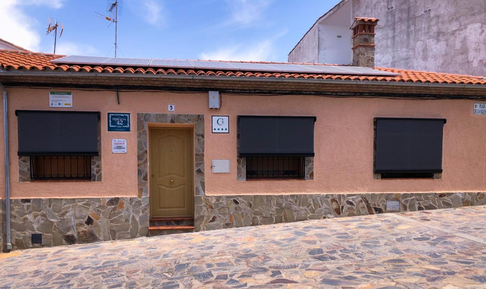 Casa Rural La Posada Del 42 Carrascalejo Екстериор снимка